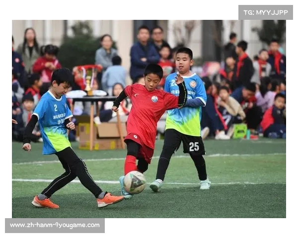青春奋进绿茵场 2025厦门市青少年校园足球联赛火热启幕 青春奋进绿茵场 2025厦门市青少年校园足球联赛火热启幕